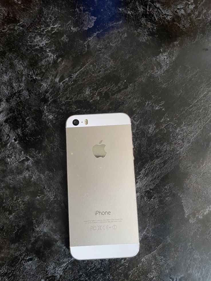 Apple iPhone 5s 16 GB